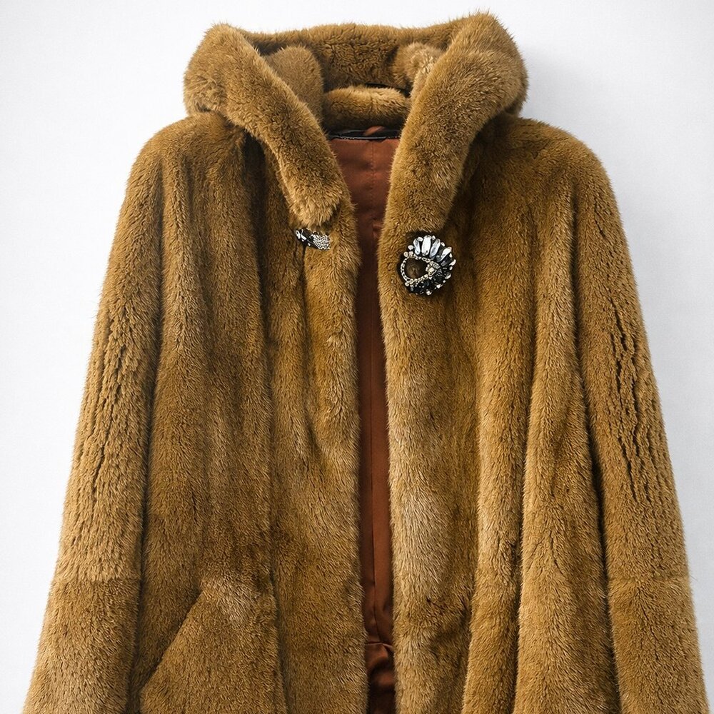 NEW Luxurious Brown Mink Fur Coat with Hood